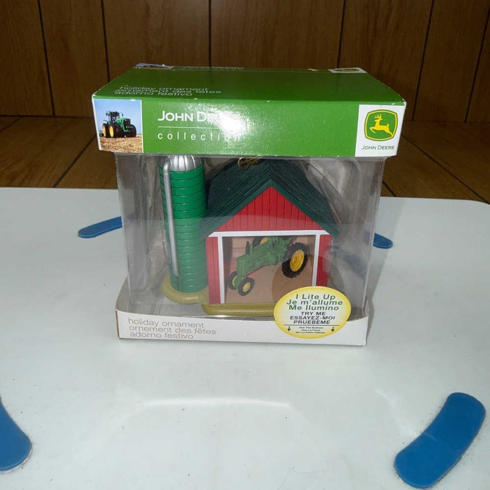 John Deere Collection Light Up Barn Silo Tractor Holiday Ornament 2009 Enesco